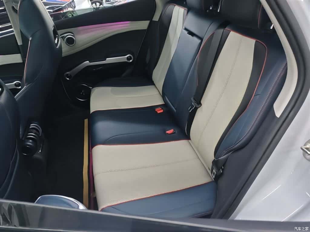 BYD Yuan, 2022 17