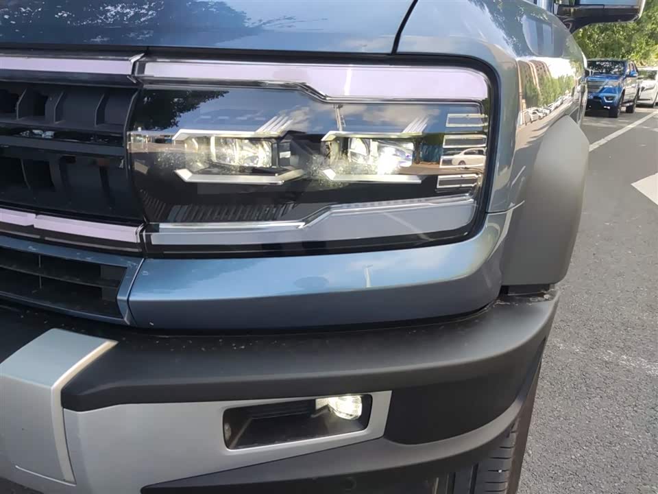 BYD Leopard 5 BYD Leopard 5