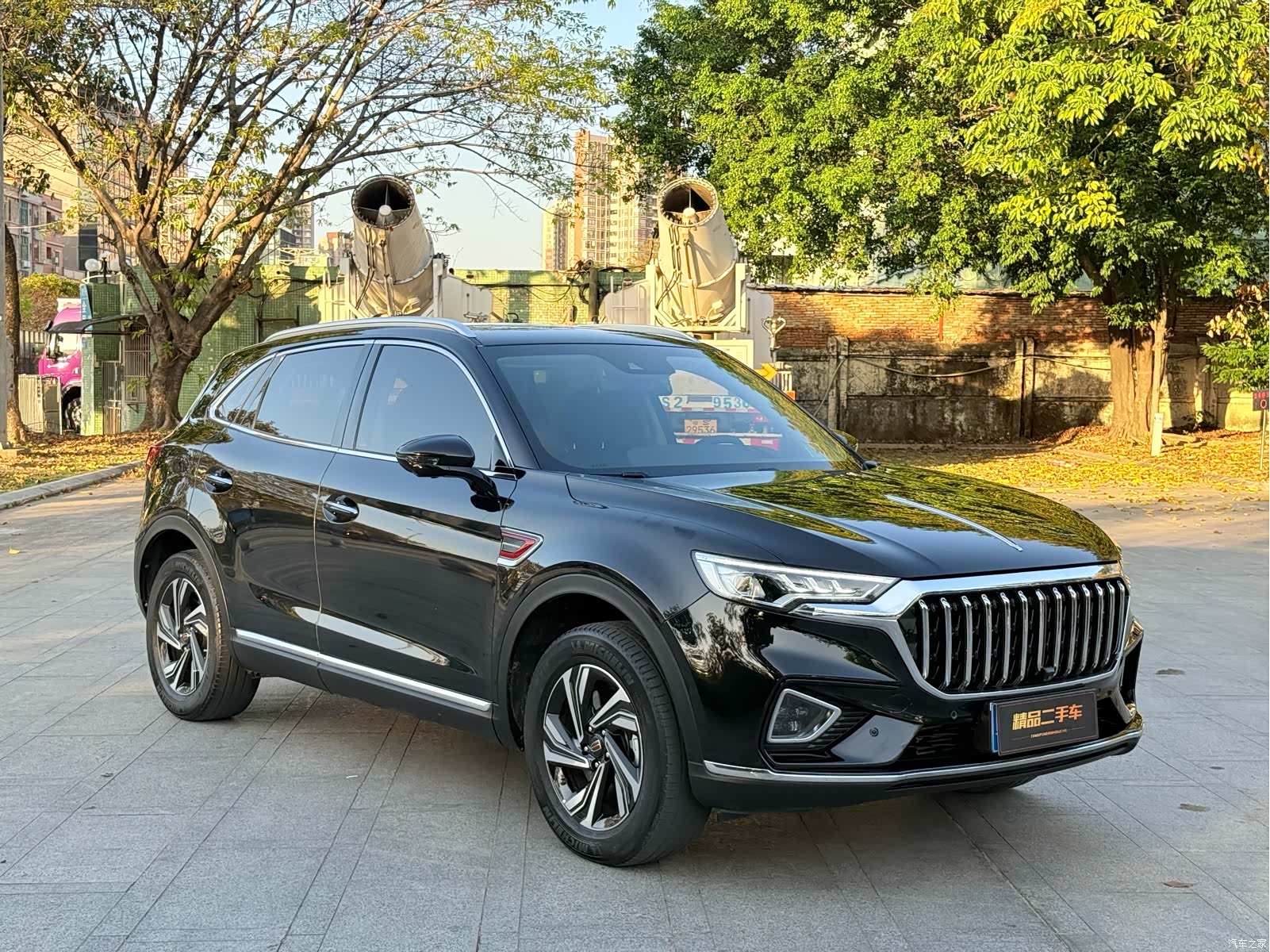 Hongqi HS5, 2022 3