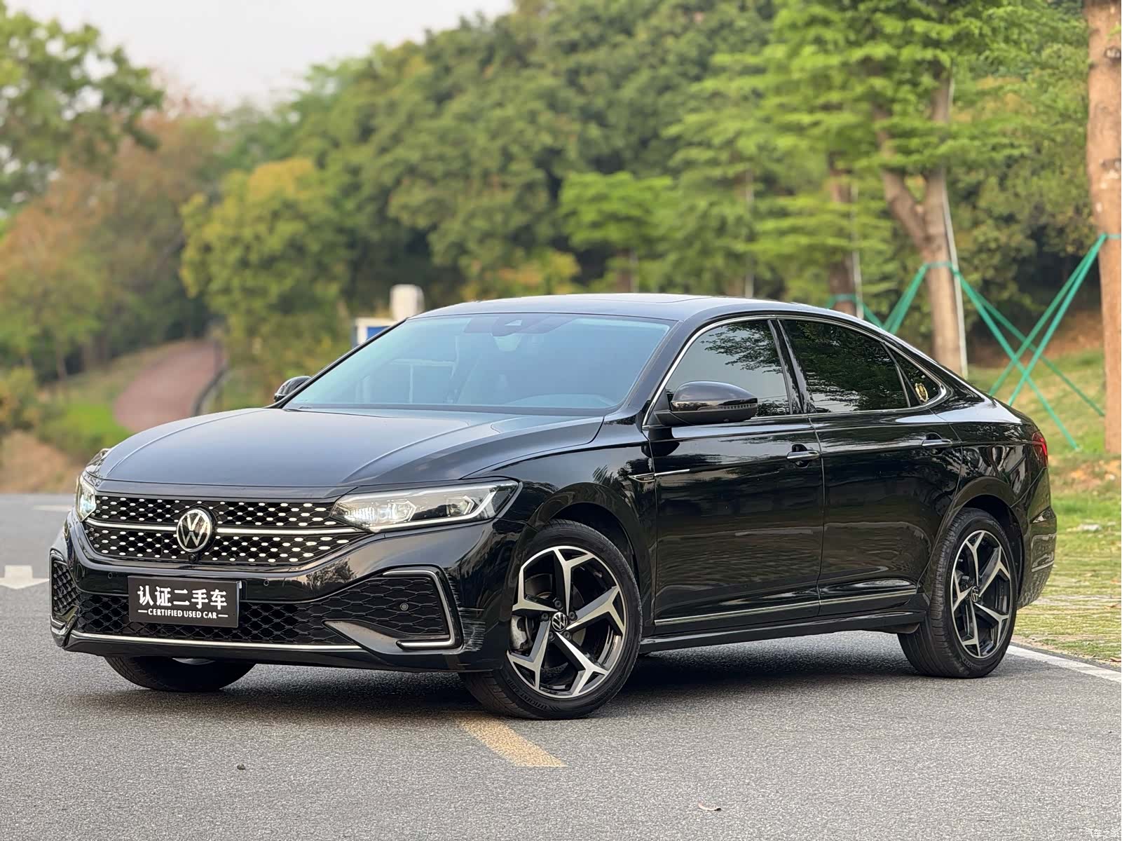 Volkswagen Passat, 2024 1