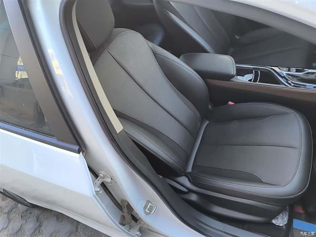Buick Verano, 2022 25