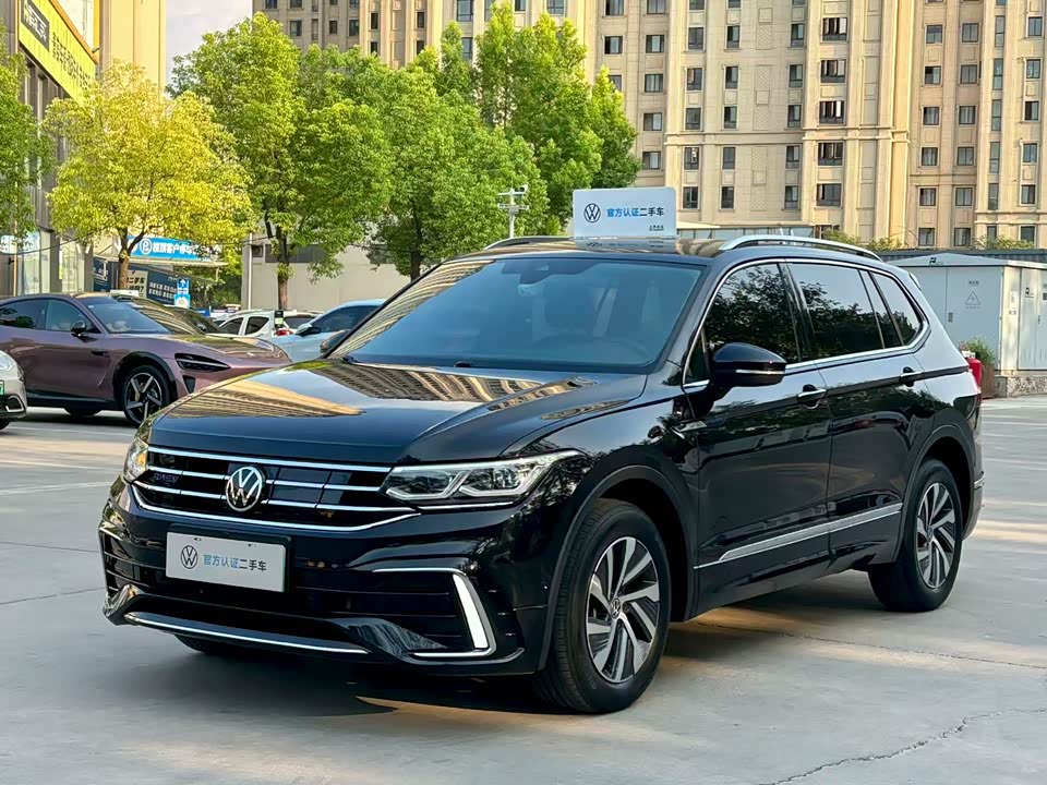 Volkswagen Tiguan L