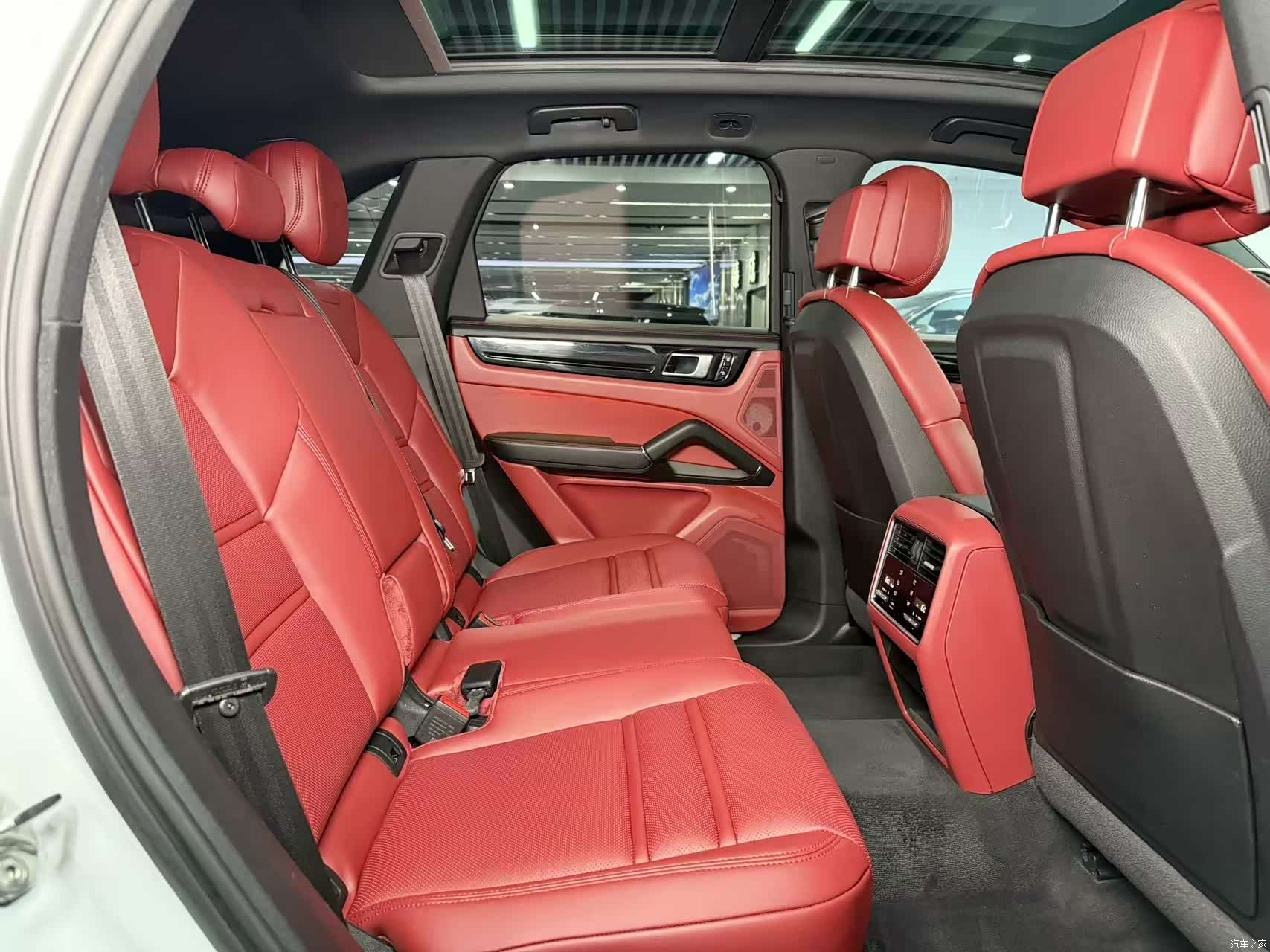 Porsche Cayenne, 2020 11