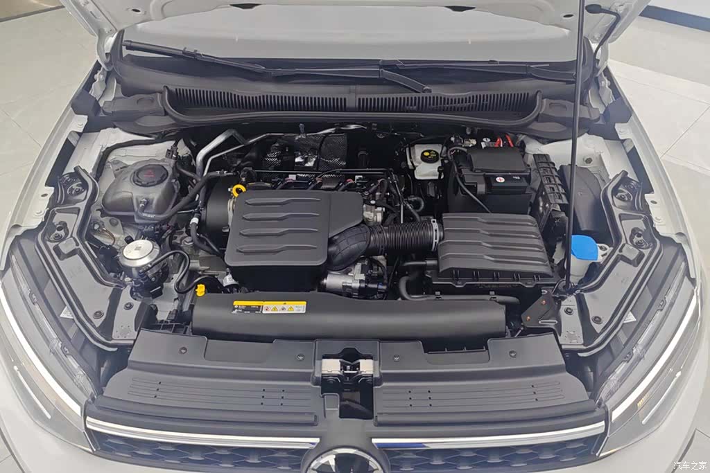 Volkswagen Lavida, 2025 10
