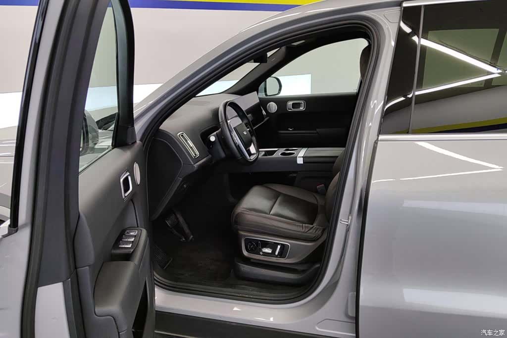 Li Auto L8, 2023 9