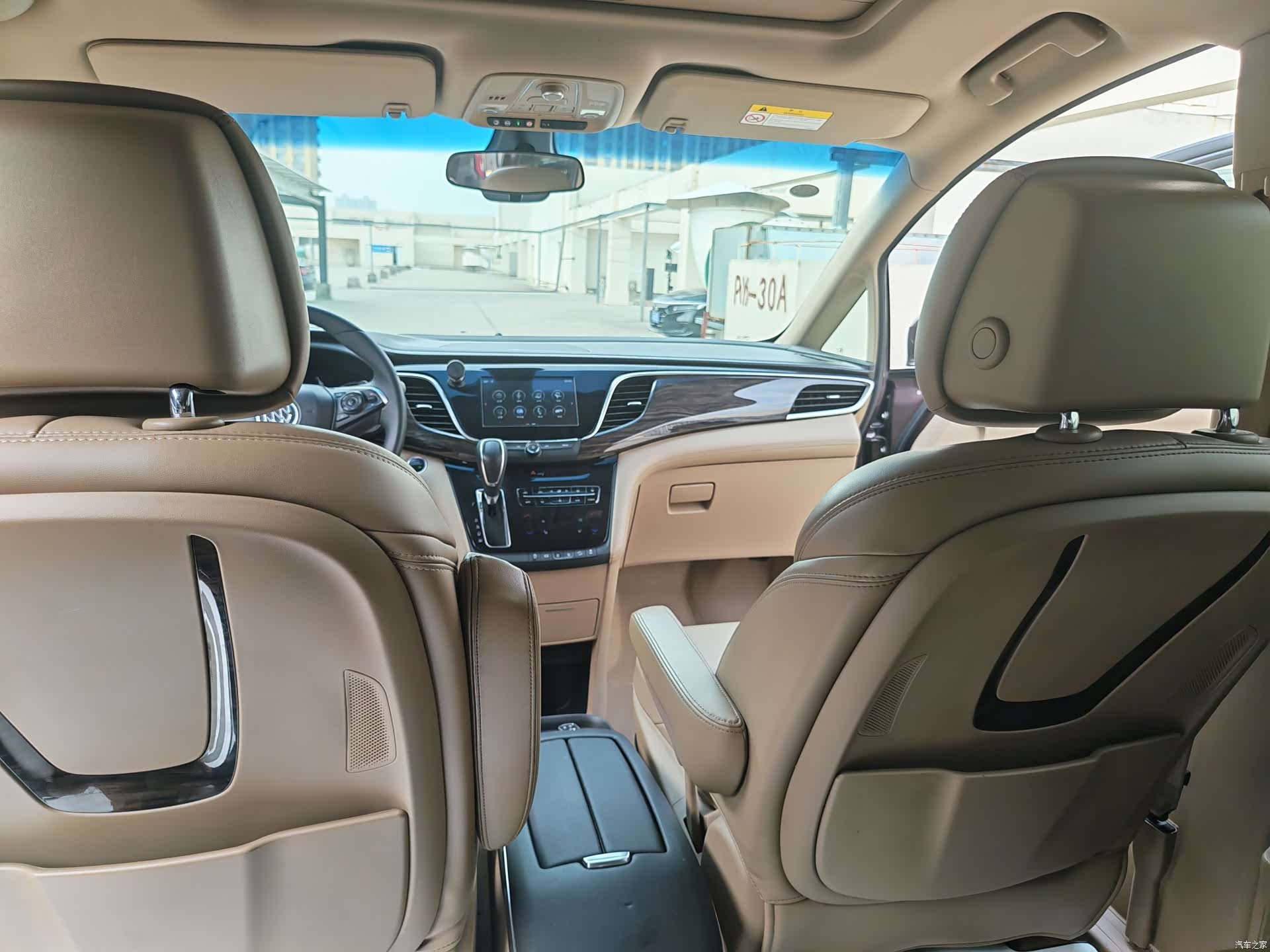 Buick GL8, 2018 все фото