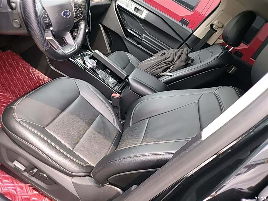 Ford Explorer, 2022 15