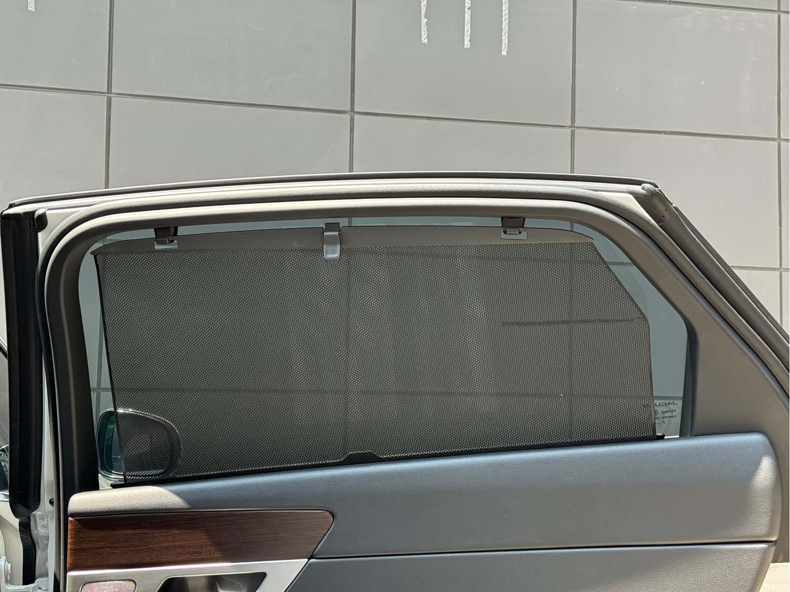 Land Rover XFL, 2017 24