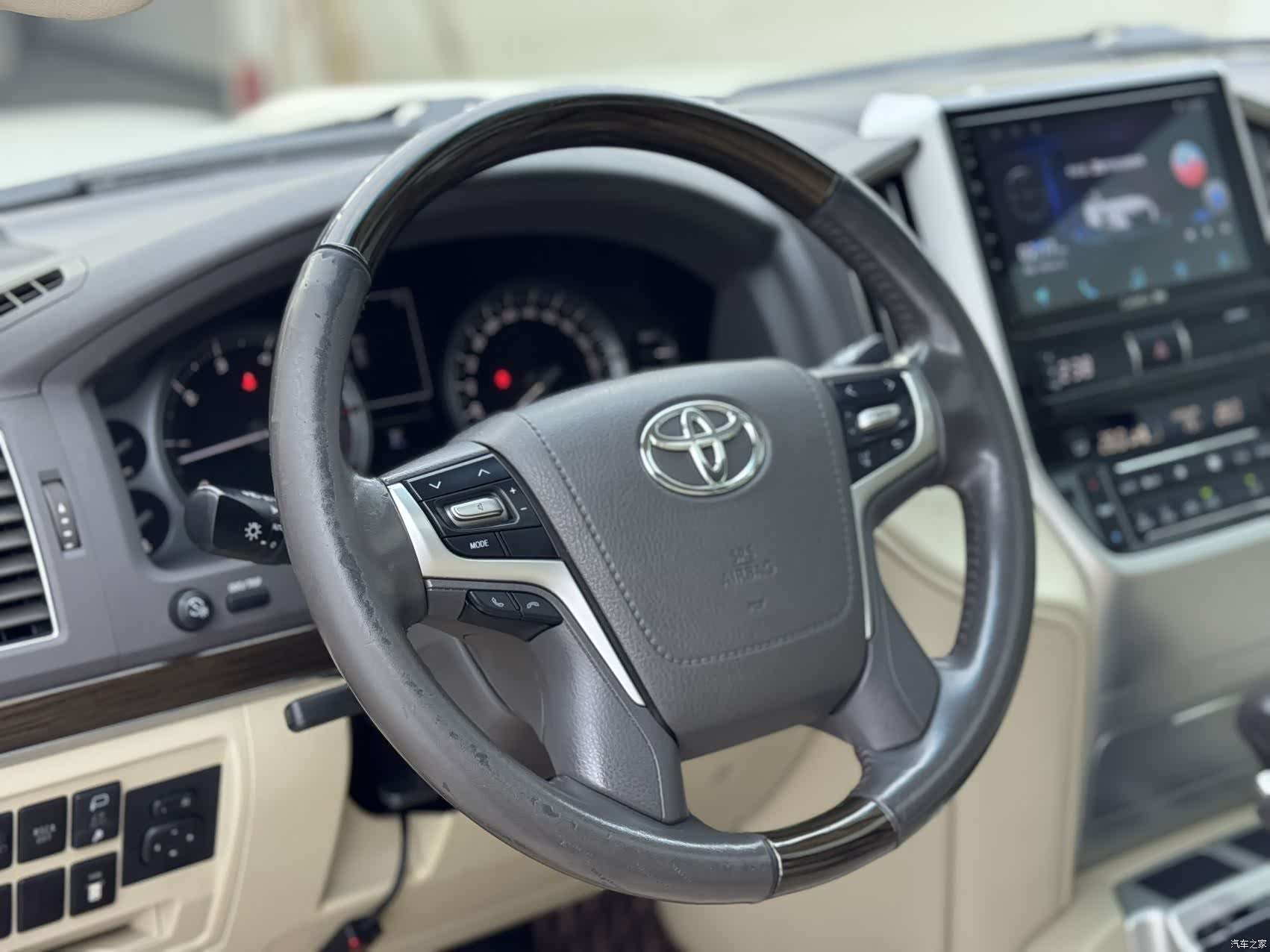 Toyota Land Cruiser, 2019 7