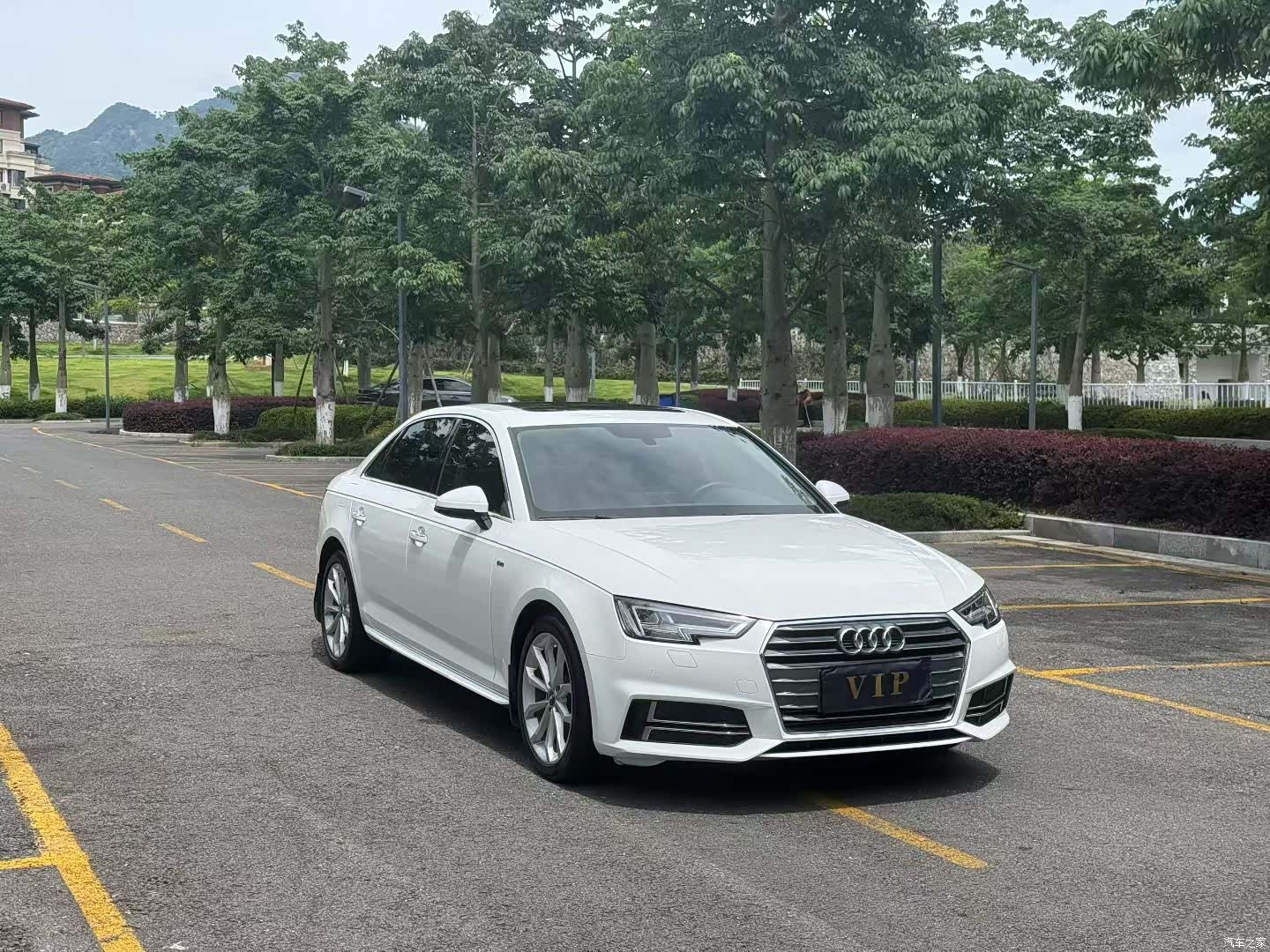 Audi A4L, 2018 3