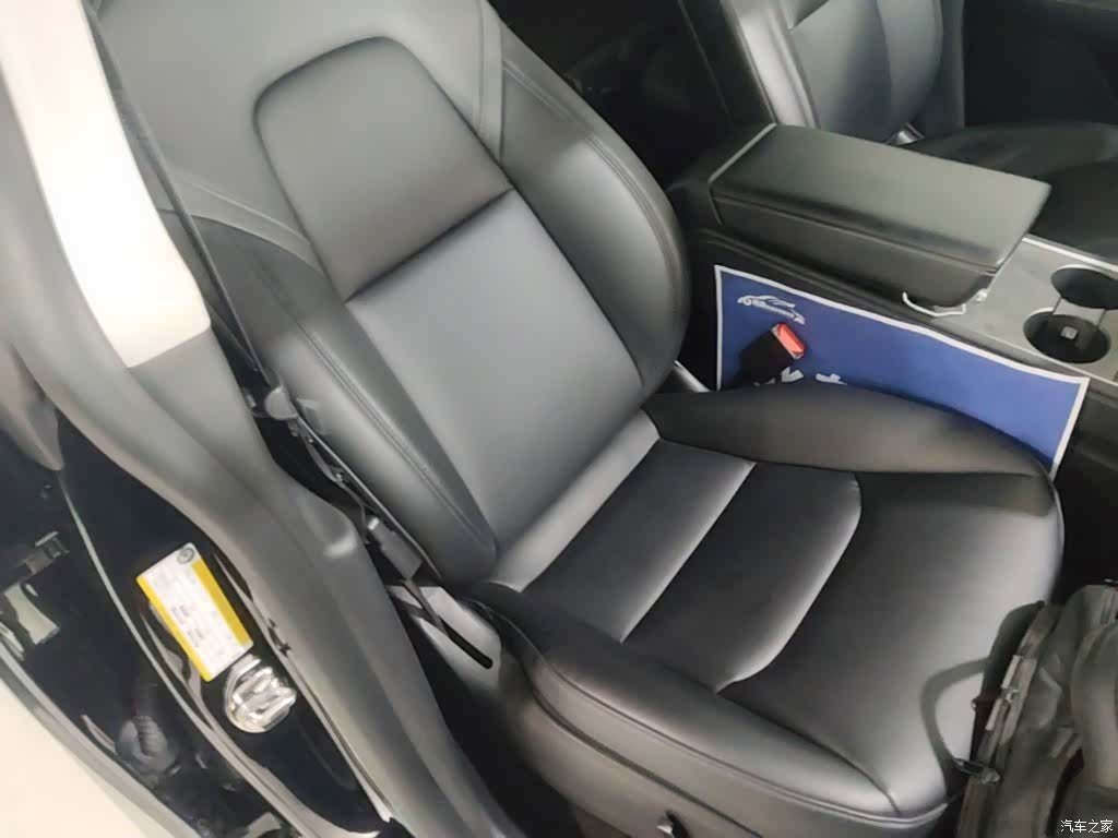 Tesla Model Y, 2022 25