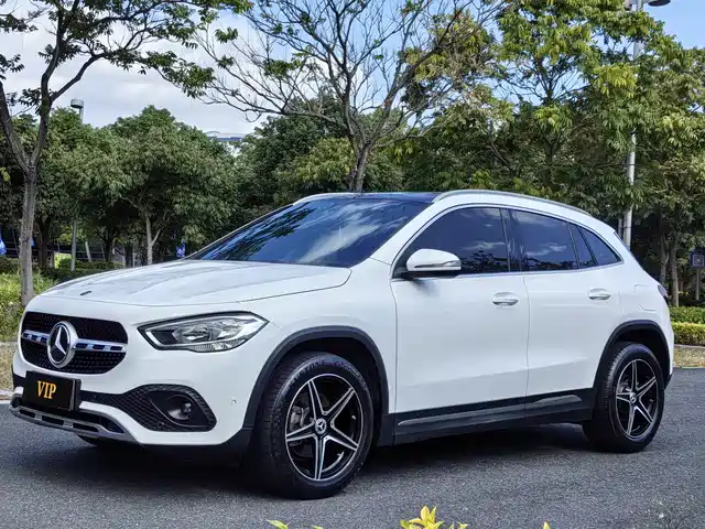 Mercedes-Benz GLA 2021 — купить из Китая под заказ