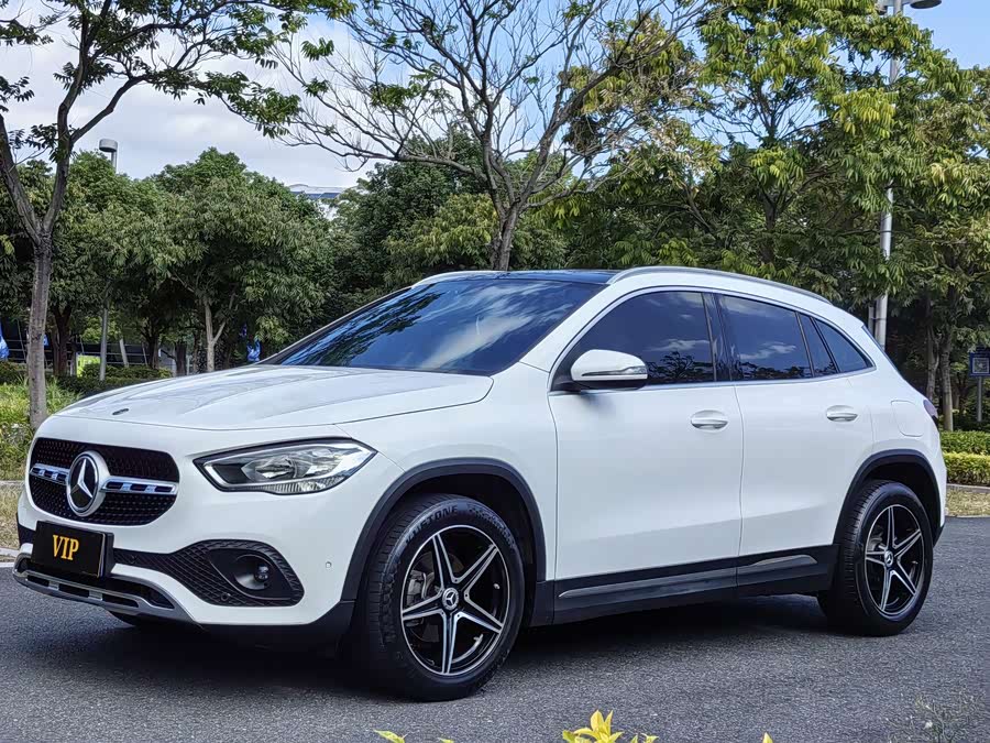 Mercedes-Benz GLA 2021, фото 1