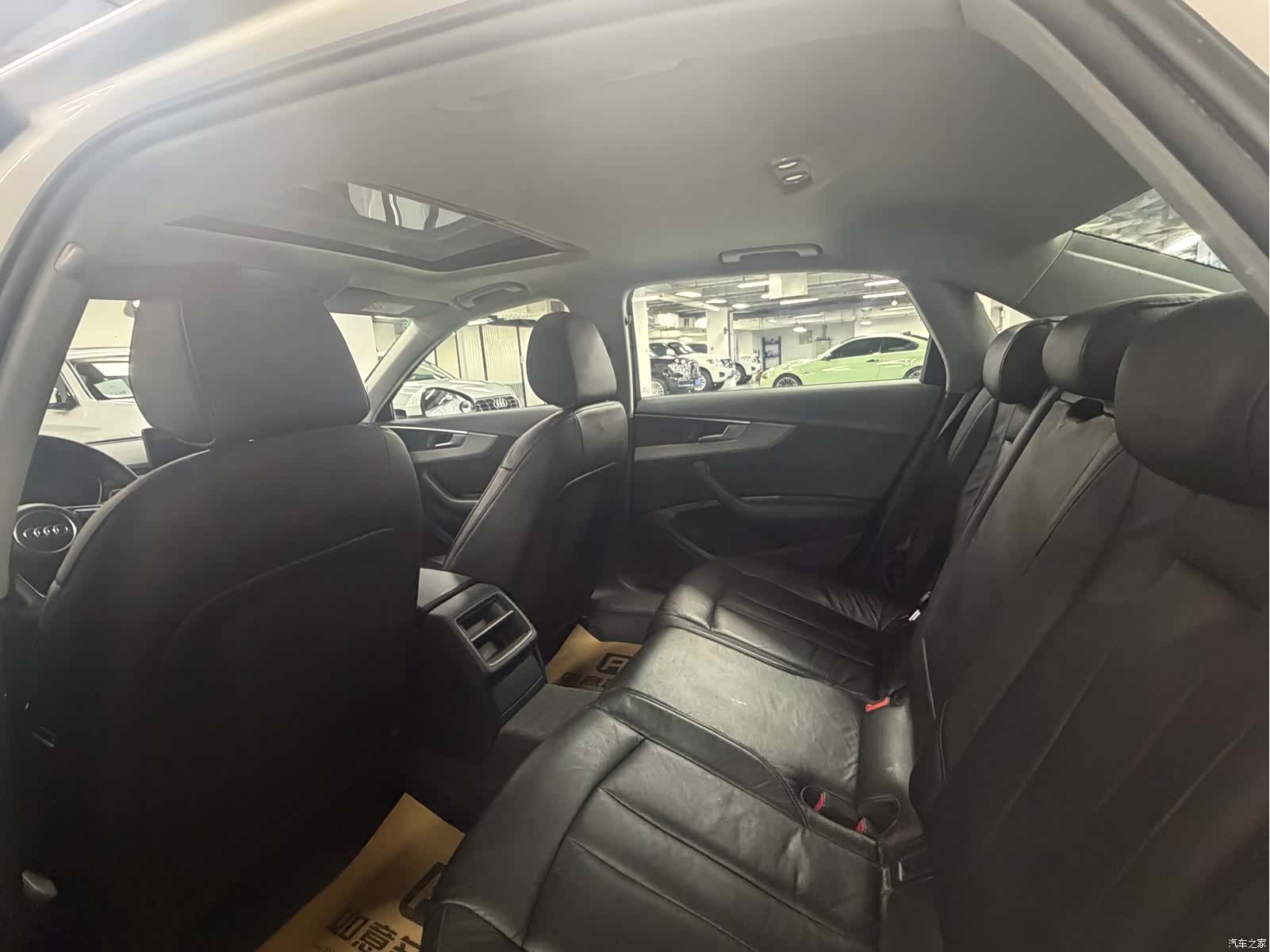 Audi A4L, 2019 8