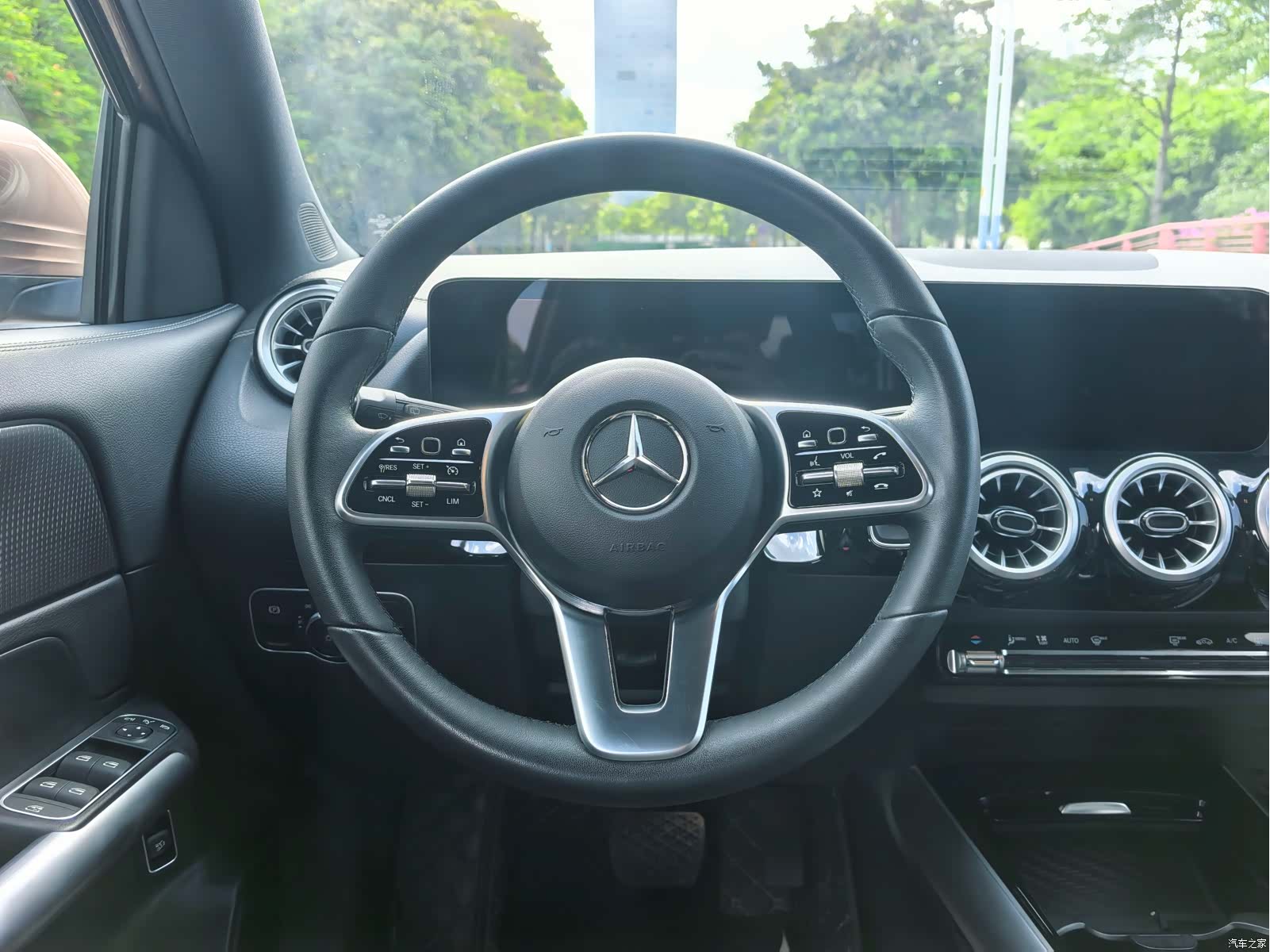 Mercedes-Benz EQA, 2024 8
