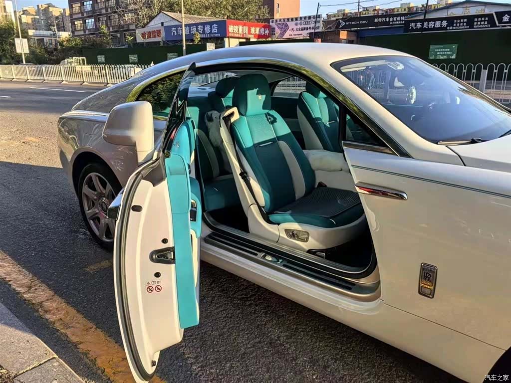 Rolls-Royce Wraith, 2021 4