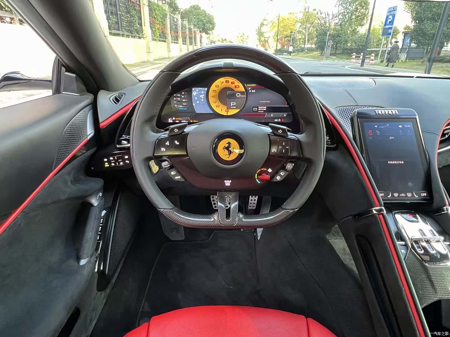 Ferrari Roma, 2023 4