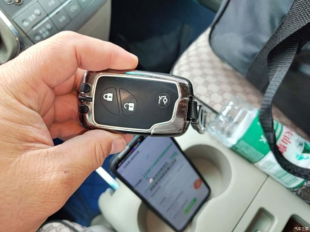 BYD M6, 2014 17