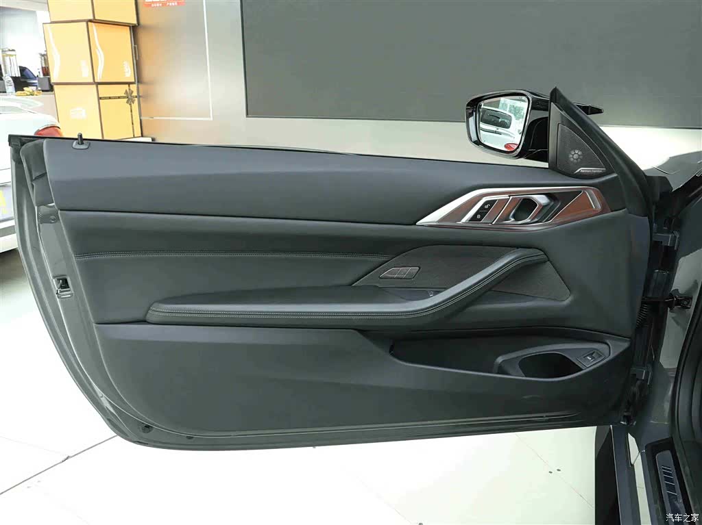 BMW M4, 2025 15