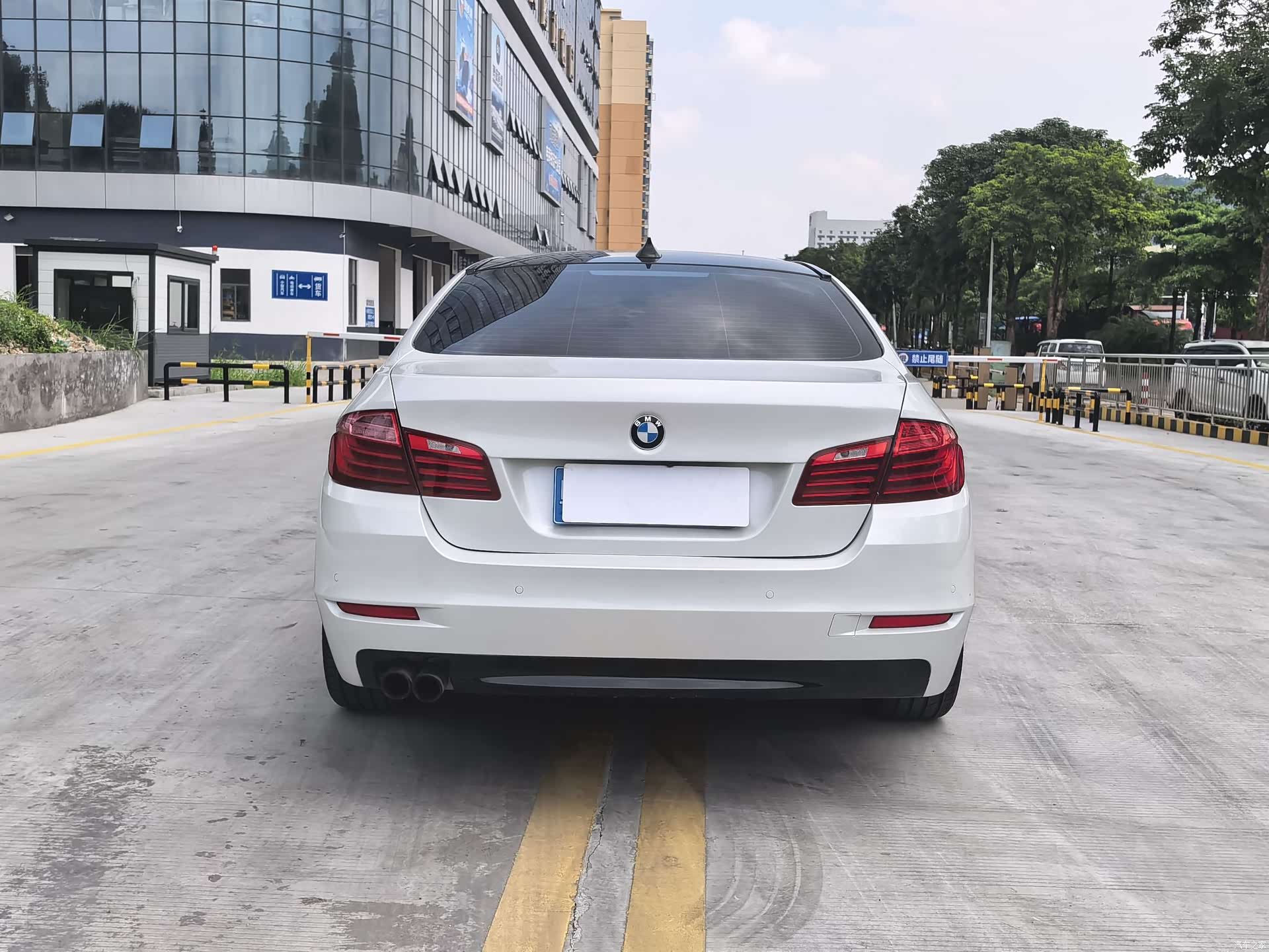 BMW 5 Series, 2016 8