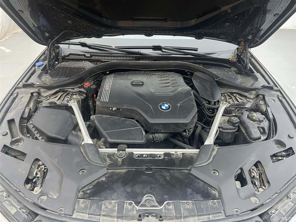 BMW 5 Series, 2023 17