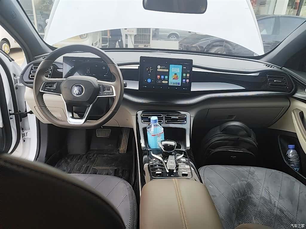 BYD Qin, 2024 10