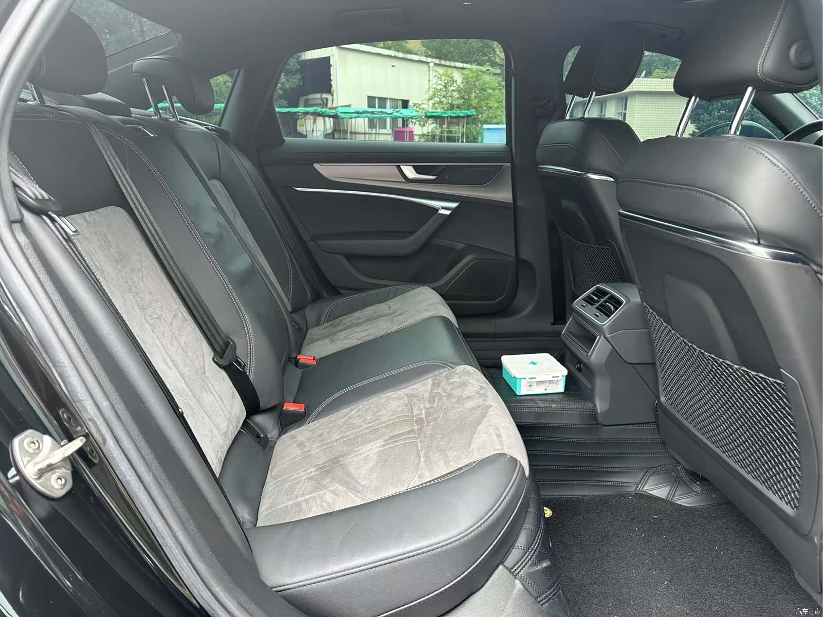 Audi A6L, 2021 9