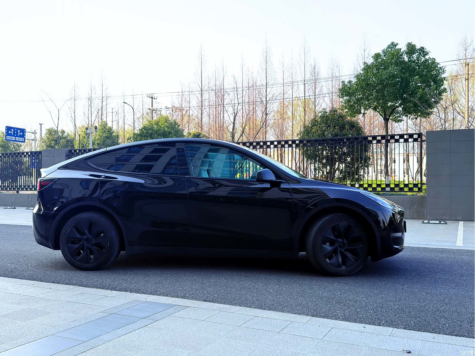 Tesla Model Y, 2023 8