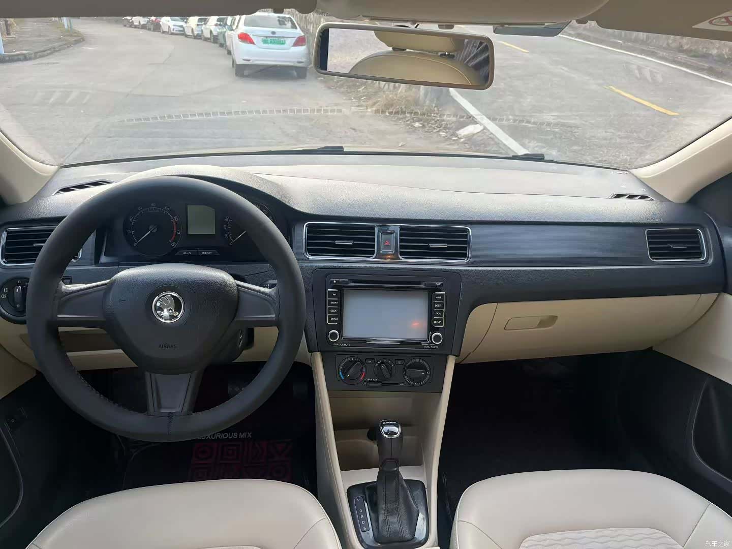 Skoda Rapid, 2017 все фото