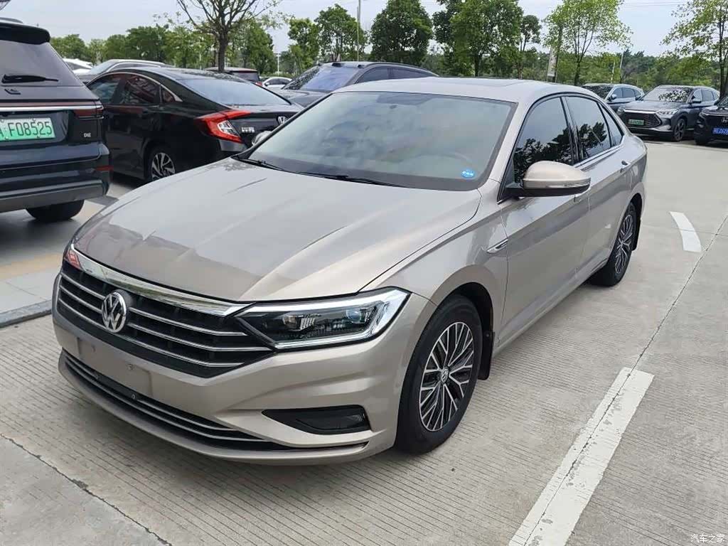 Volkswagen Sagitar, 2020 1