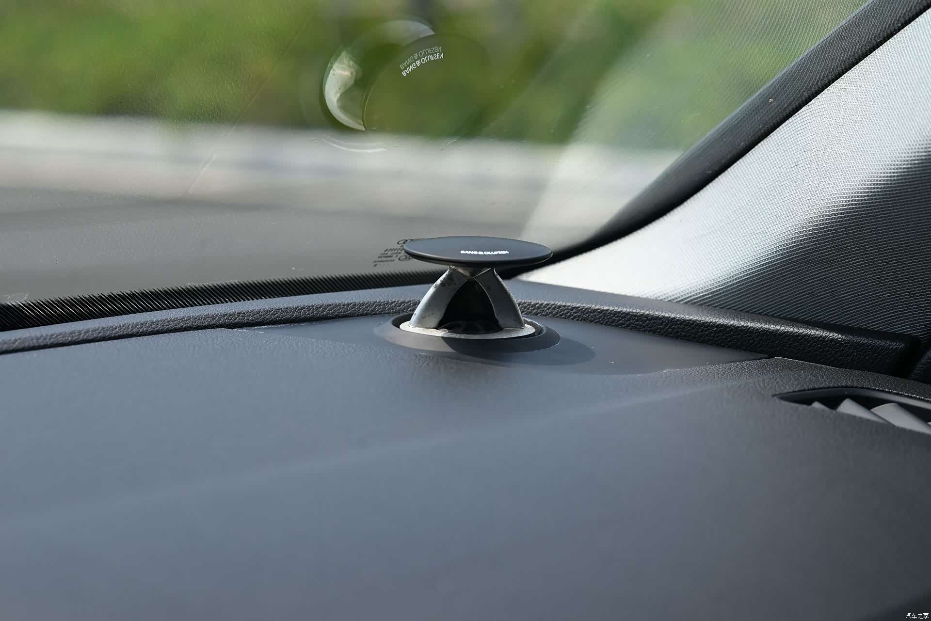 Audi A4L, 2018 13