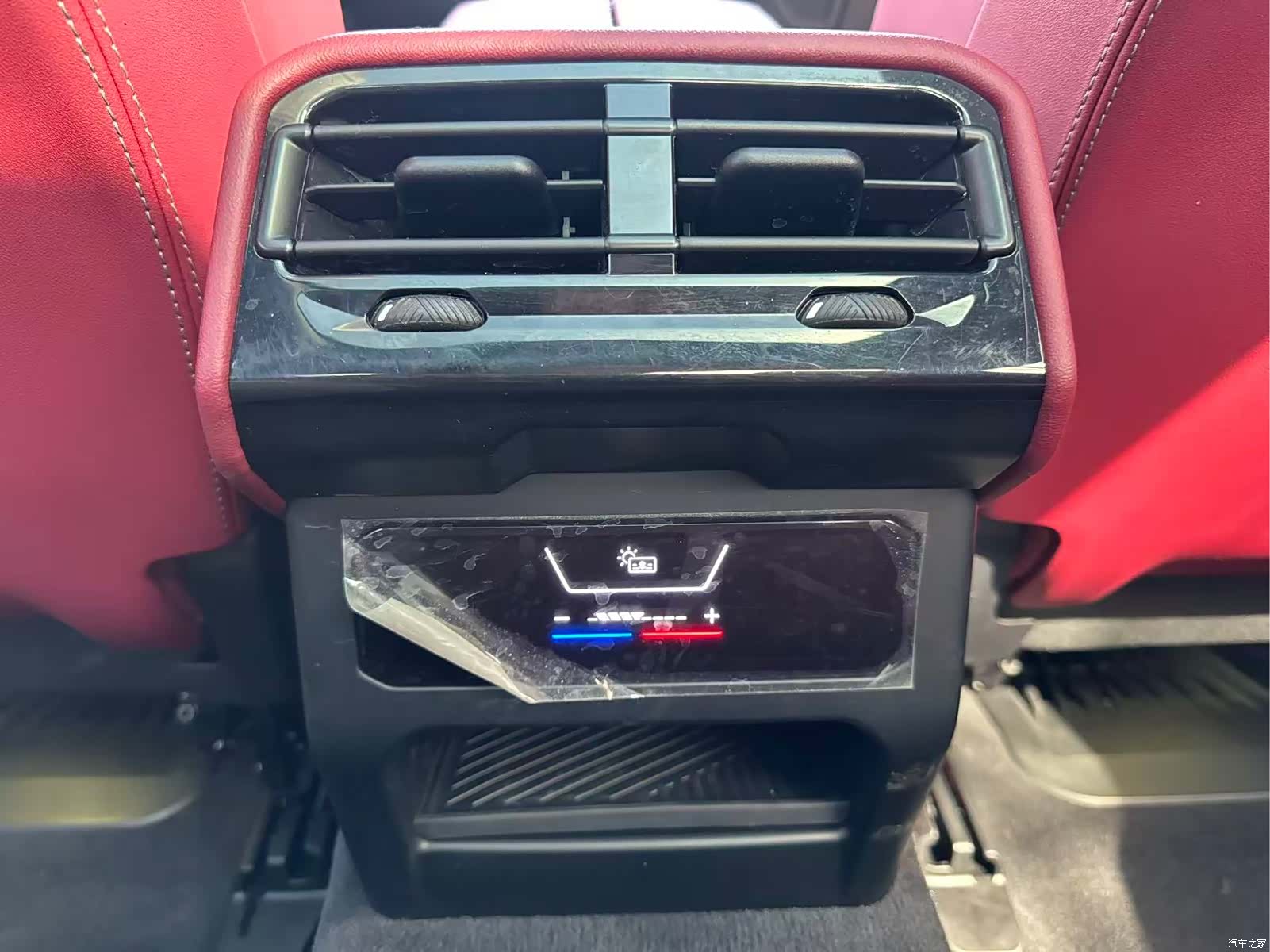 BMW 5 Series, 2025 15