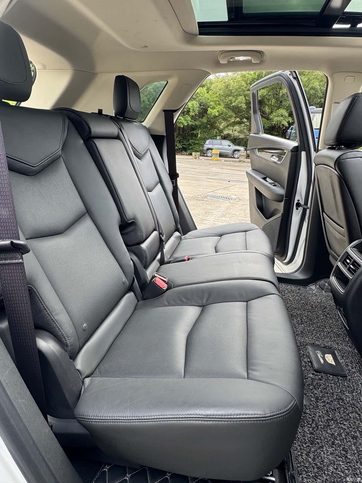 Cadillac XT5, 2016 12