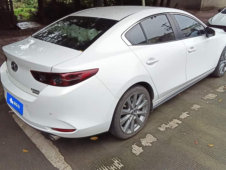 Mazda 3 Angkesaila