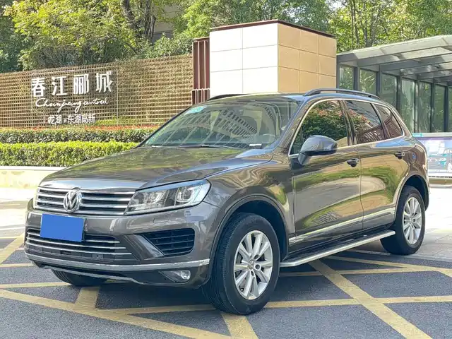 Volkswagen Touareg 2017 — купить из Китая под заказ