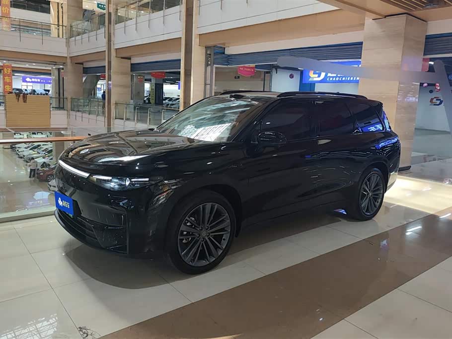 Leapmotor C16