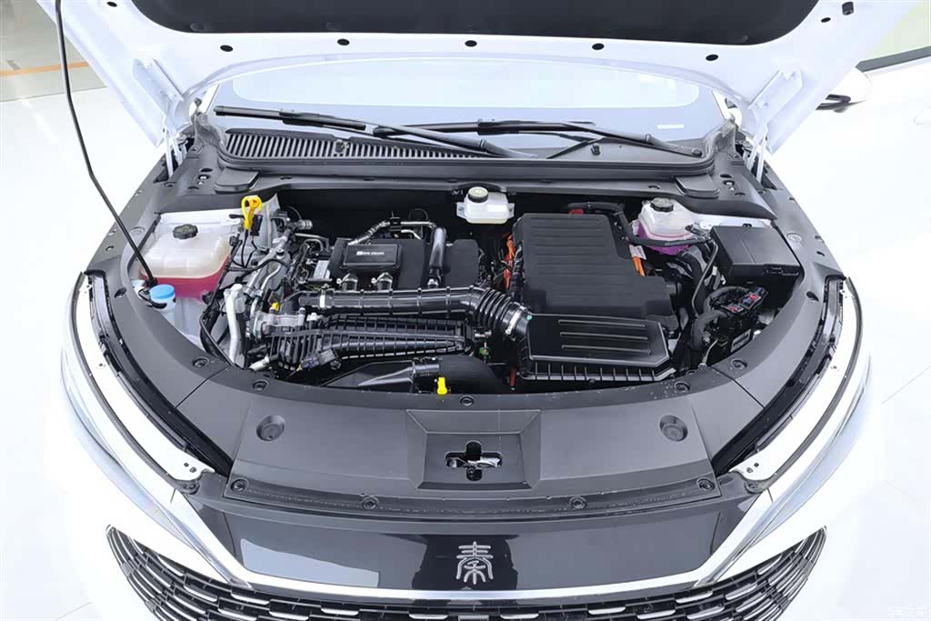 BYD Qin, 2025 10