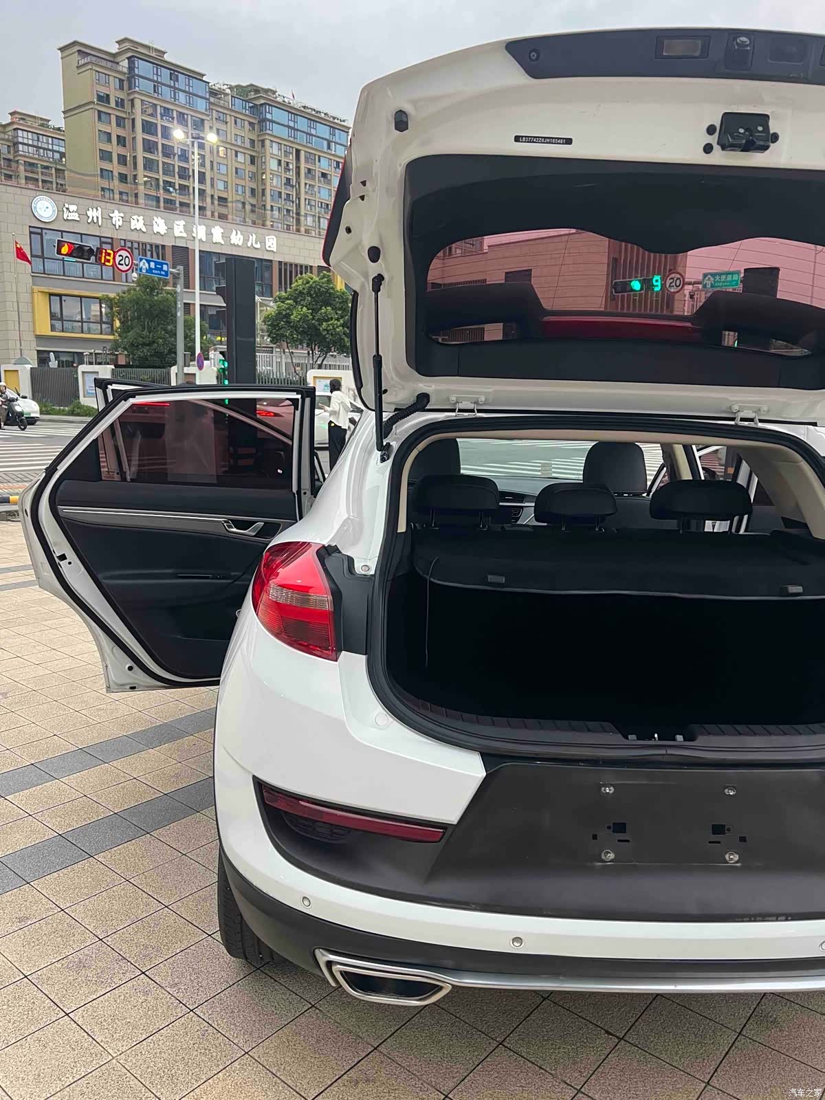 Geely Emgrand, 2019 14