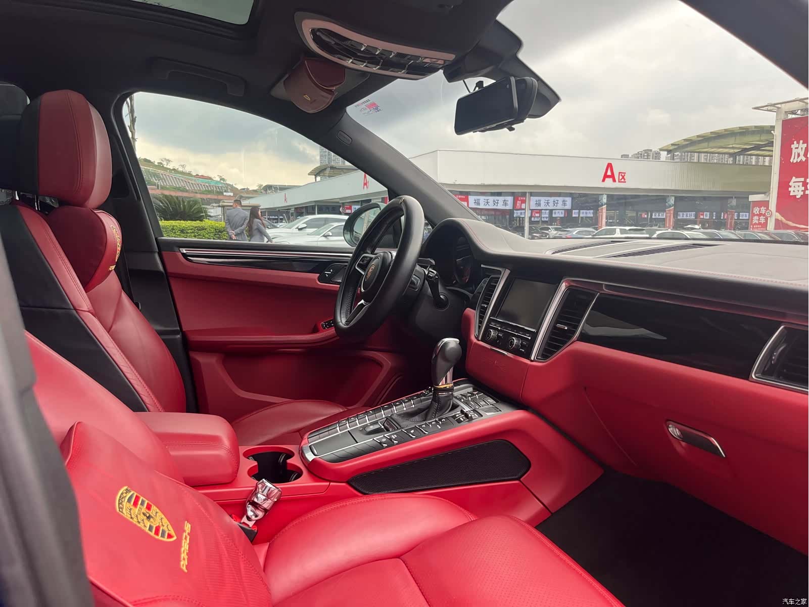 Porsche Macan, 2015 все фото