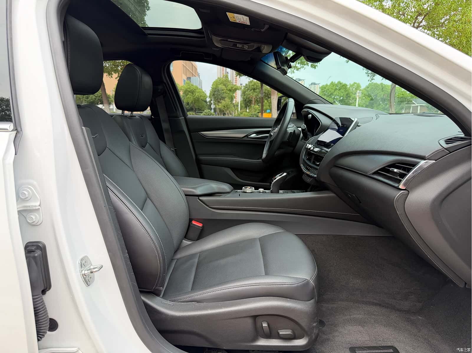 Cadillac CT5, 2020 10