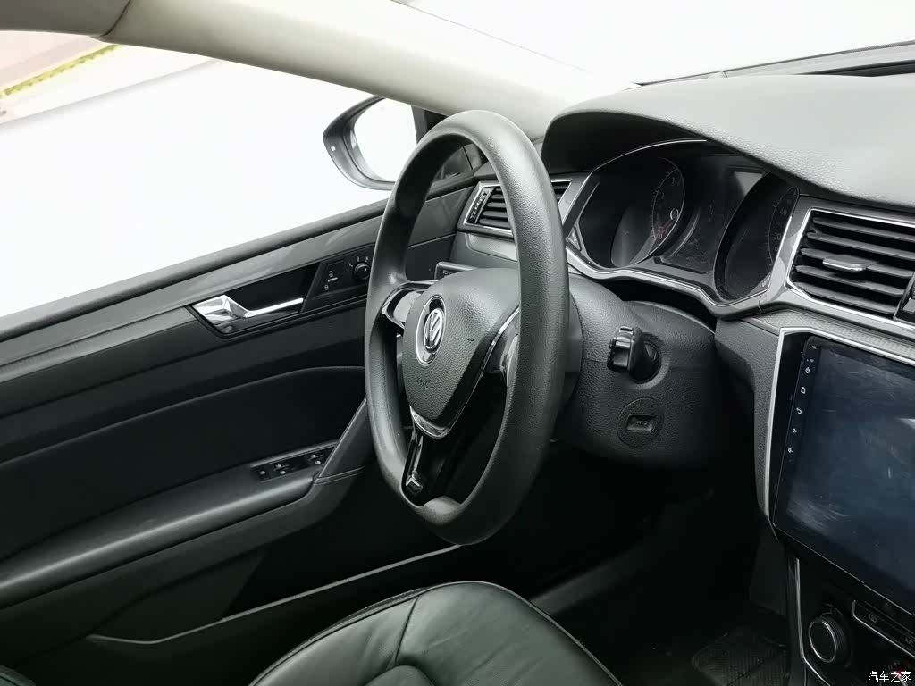 Volkswagen Passat, 2018 22