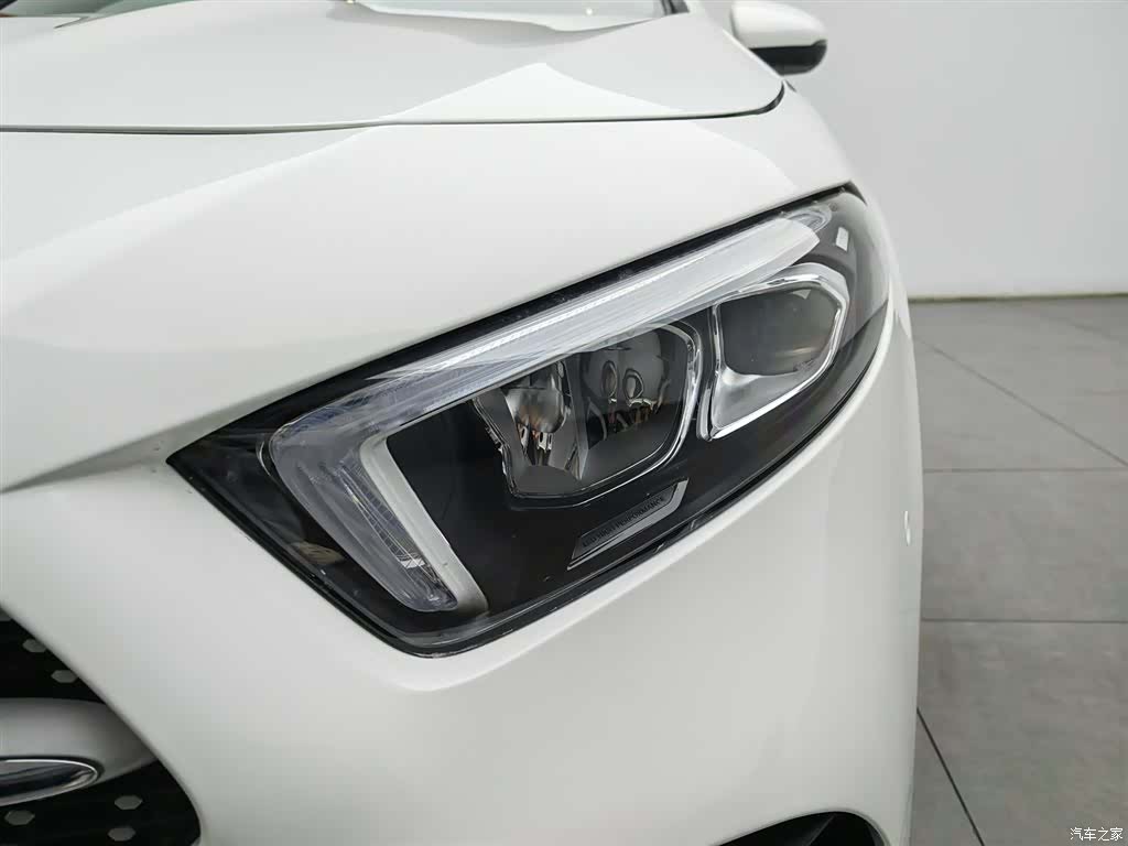 Mercedes-Benz A-Class, 2019 22