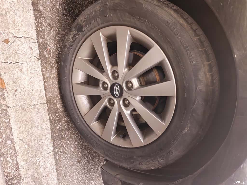 Hyundai GL, 2015 23