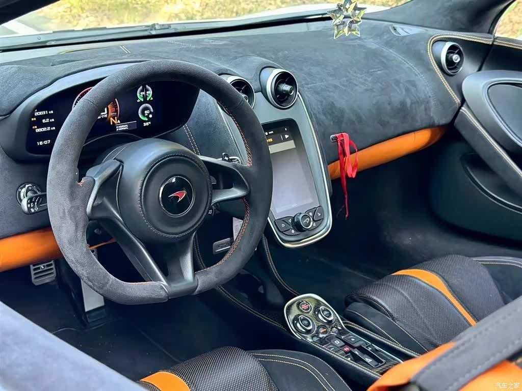 McLaren 570, 2018 все фото