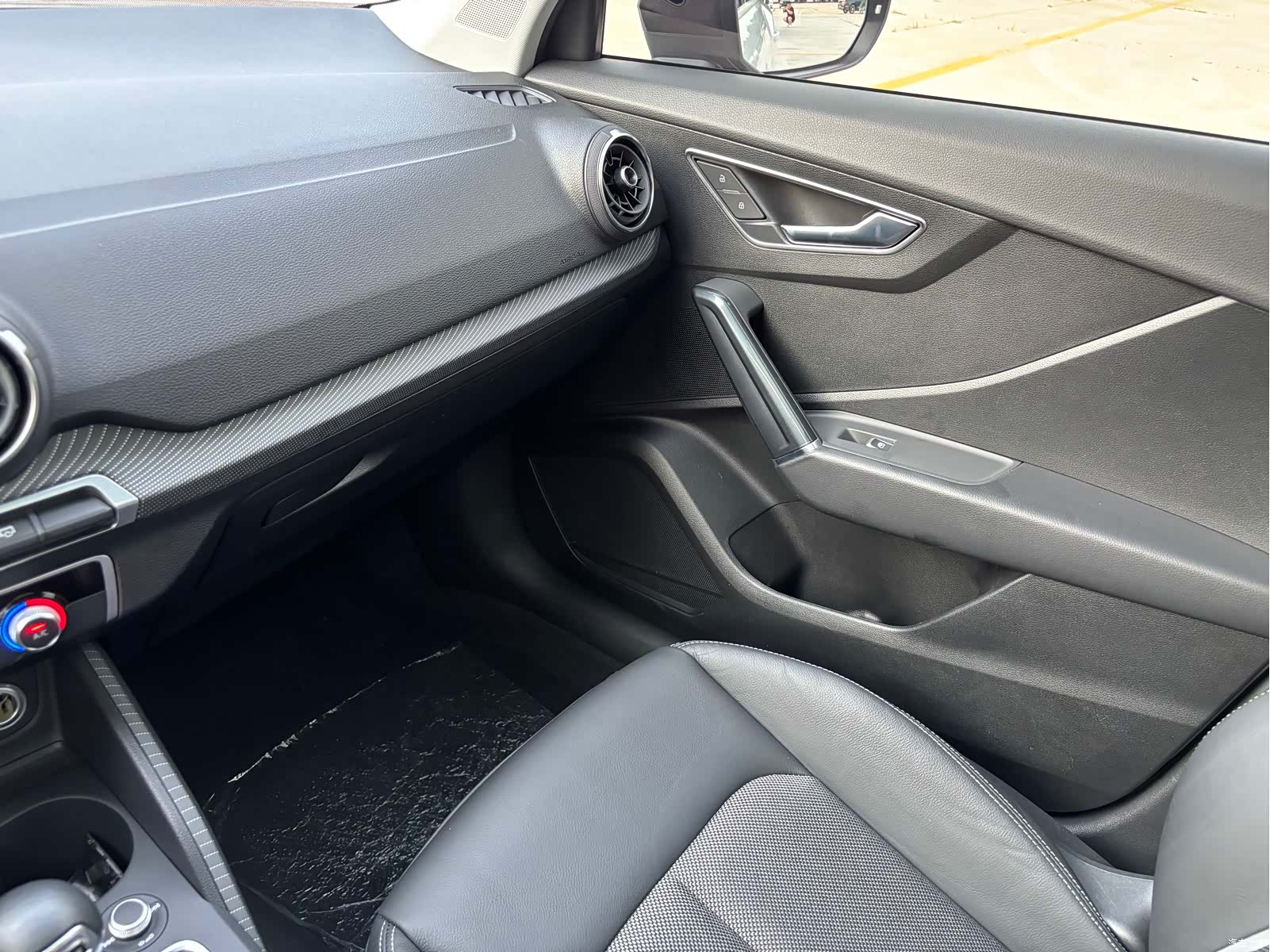 Audi Q2L, 2021 11