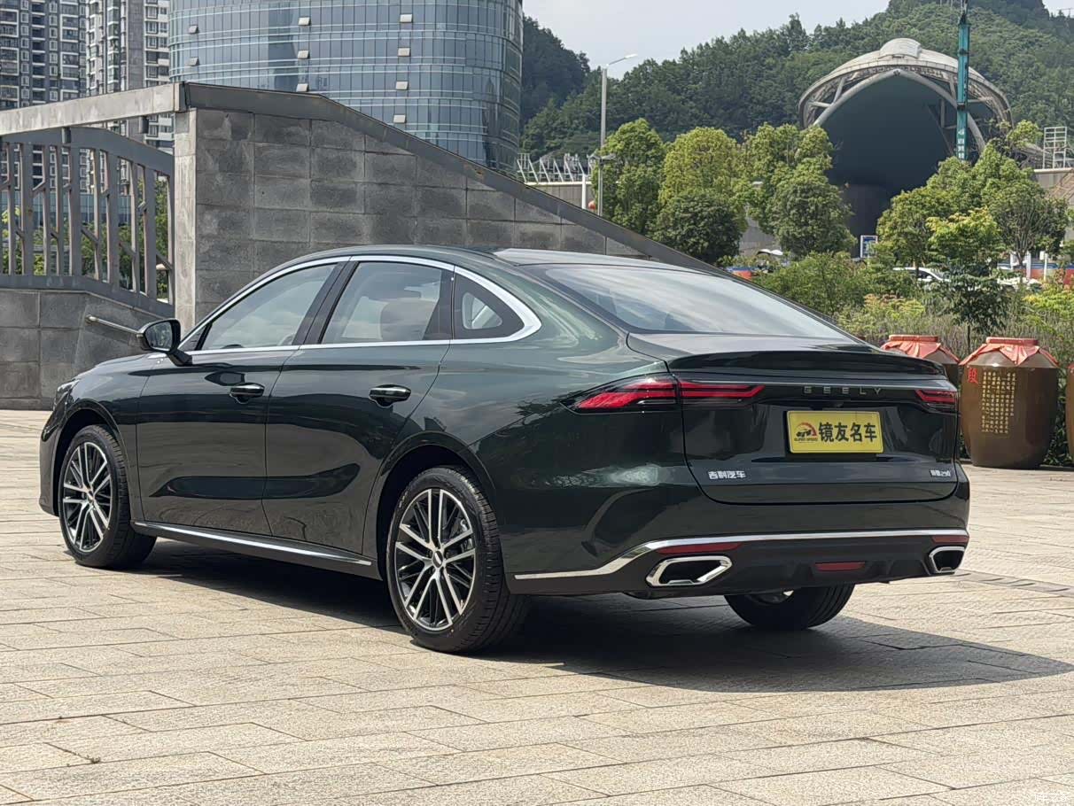 Geely Emgrand, 2025 4
