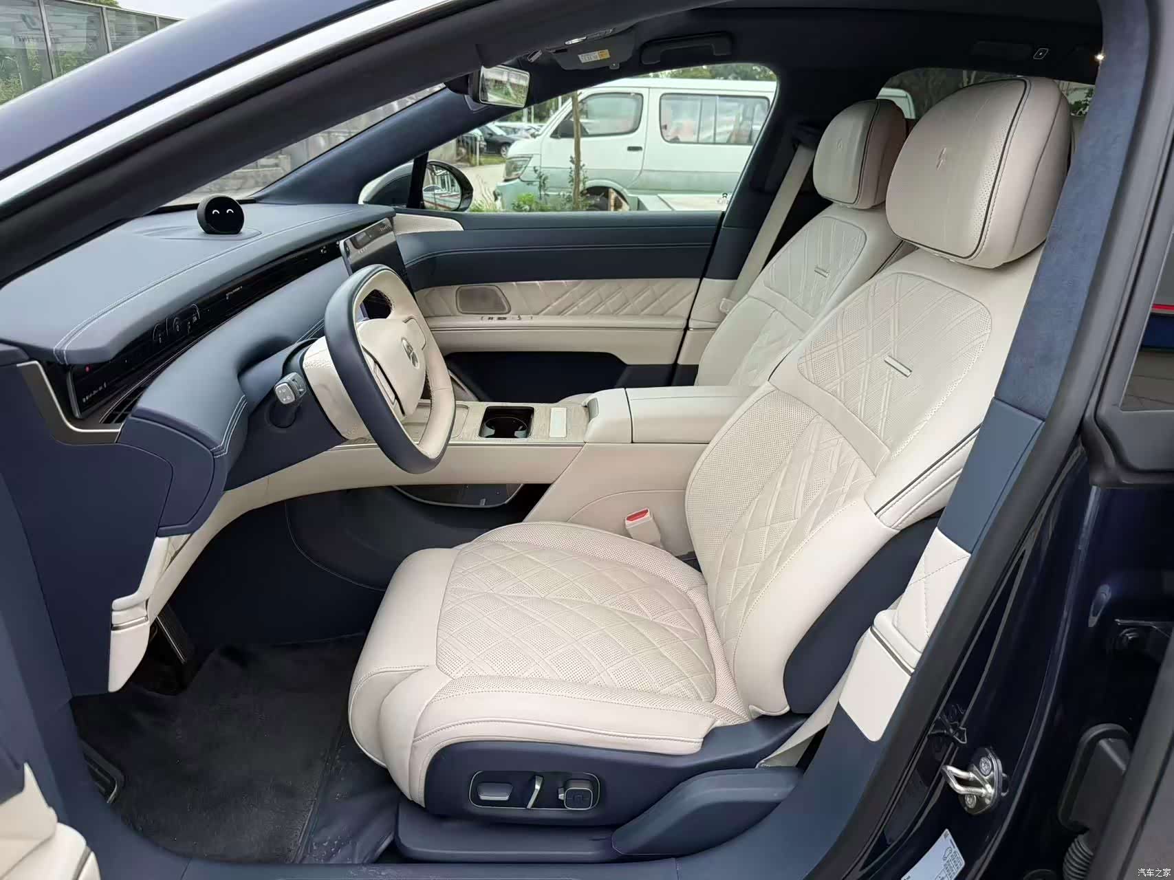 NIO ET9, 2025 все фото