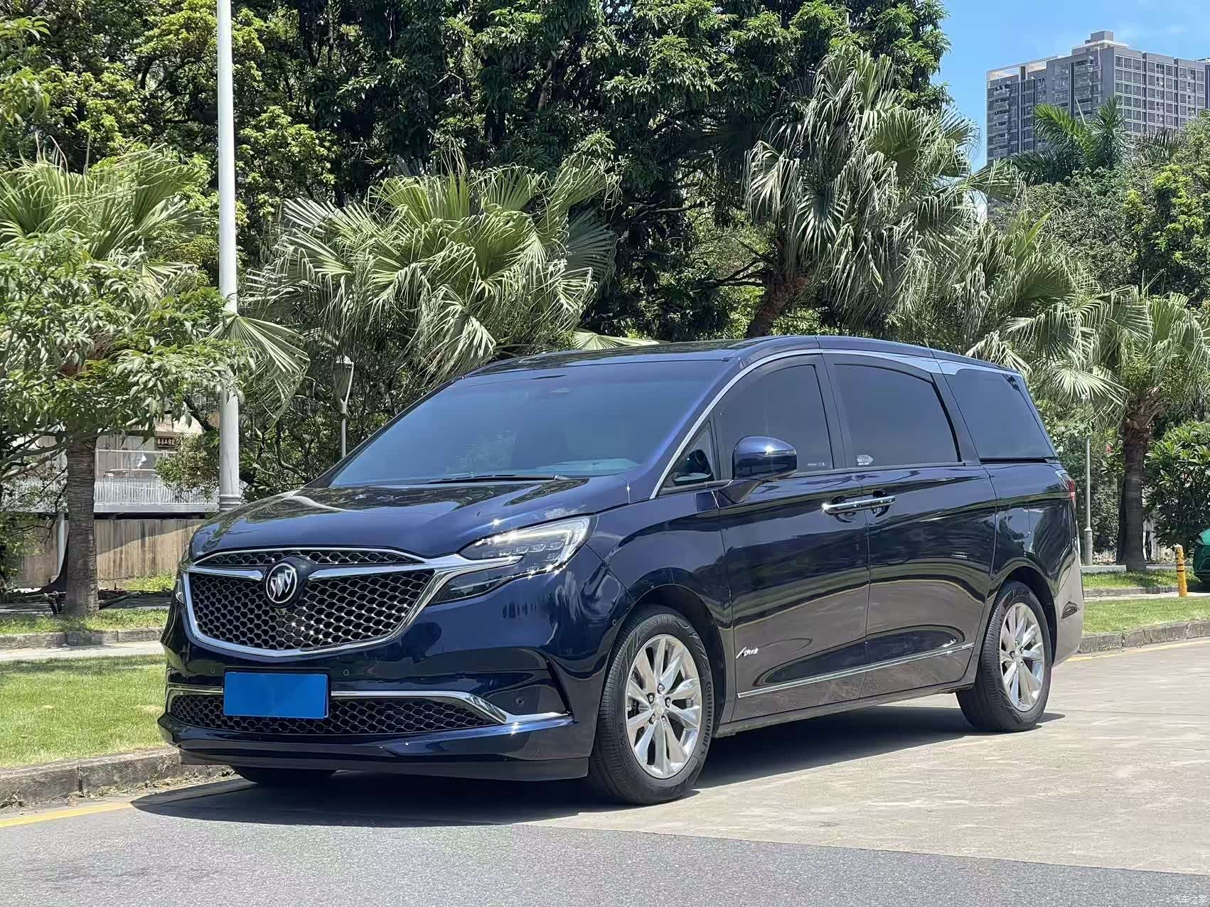 Buick GL8, 2021 1