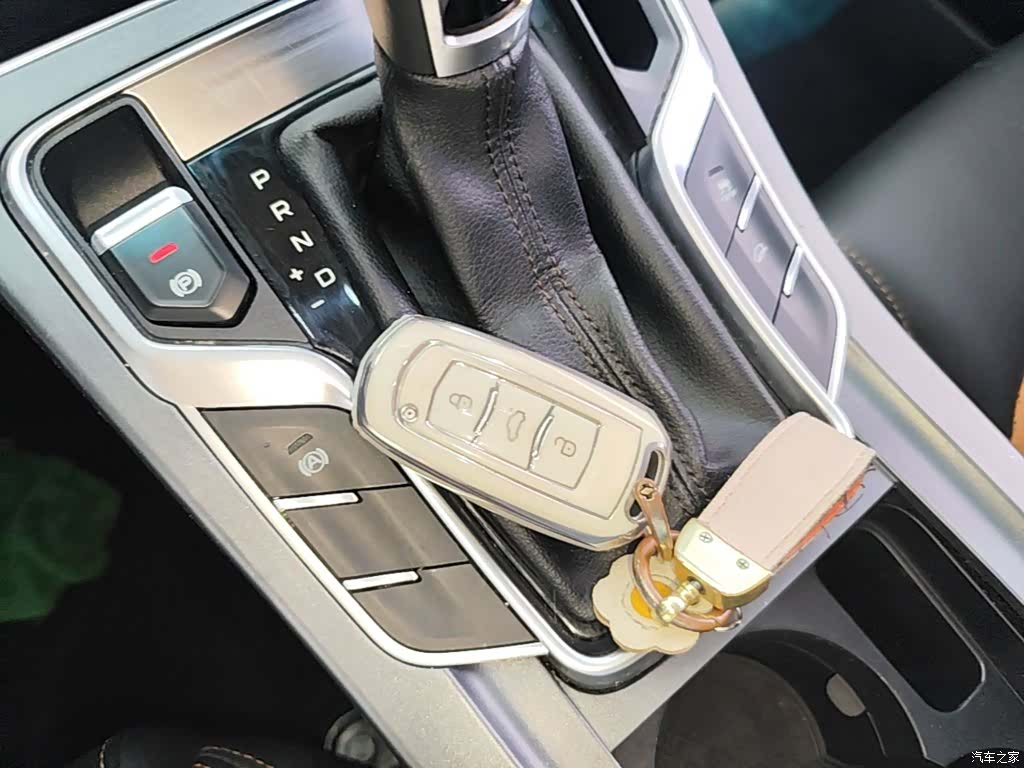 Geely S1, 2018 9