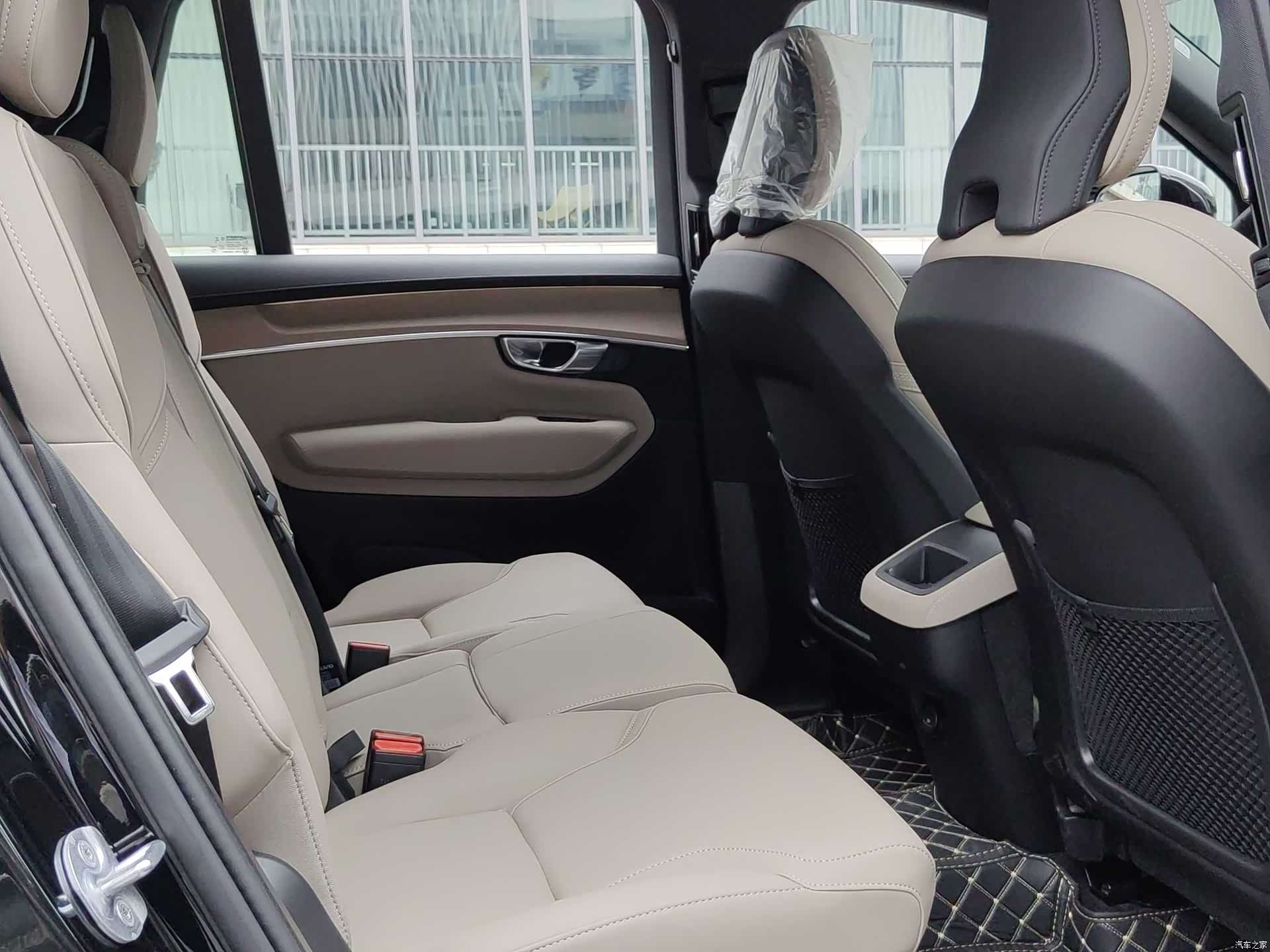 Volvo XC90, 2026 14